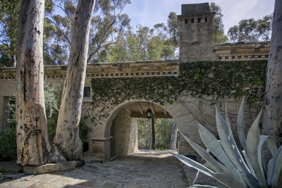 Ellen DeGeneres’s Montecito Home!