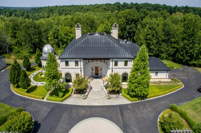 Michigan Eclipse-Watching Mansion!