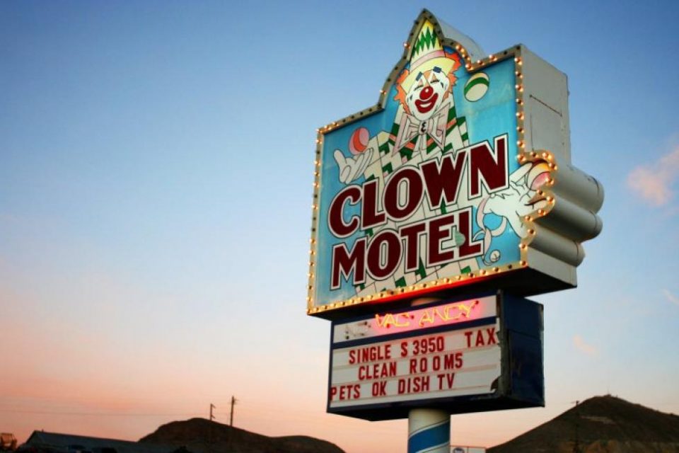 Crazy Clown Motel!