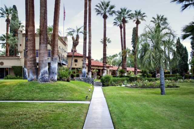 Cary Grant’s Borrowed Pool House!