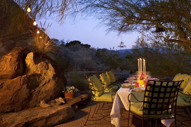 Suzanne Somers Palm Springs Compound Going To Auction!