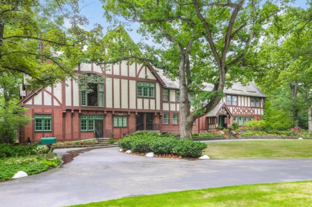 The Hoover Vacuum Mansion!