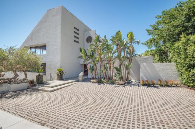 Lt. Worf Wants his Star Trek House Back!