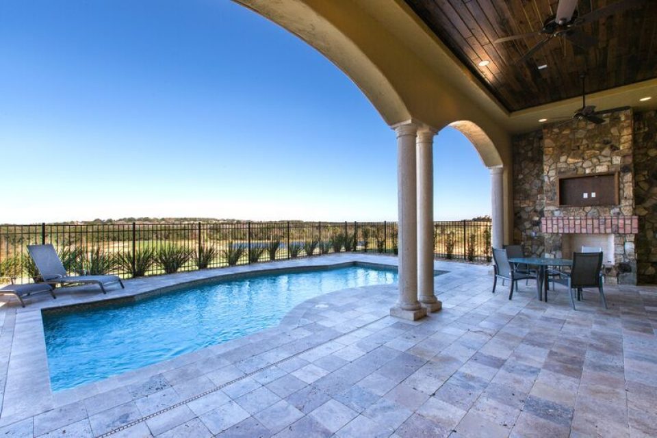 Bella Collina 18