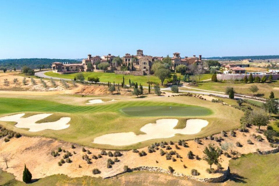 Bella Collina 32