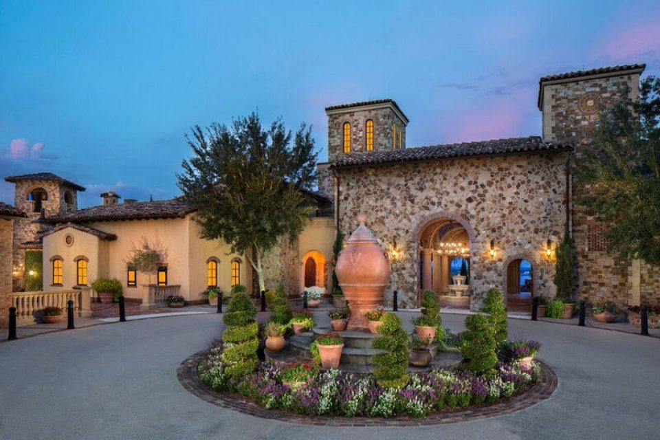 Bella Collina 33