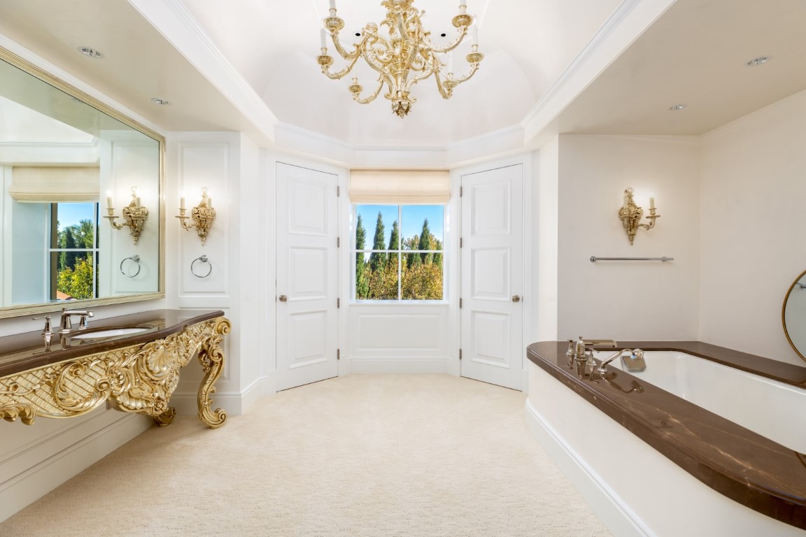 Steve Wynn's $25 Million Mansion/Museum! | Top Ten Real Estate Deals