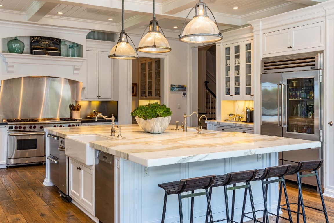 Rob Lowe Sells Breathtaking Montecito Mansion! | Top Ten Real Estate ...