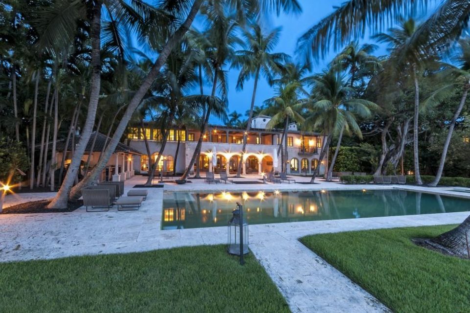 Phil Collins’ Miami Beach Mansion – Former Owners Include Jennifer Lopez!