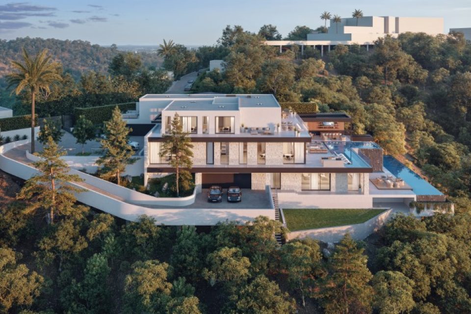 From E!’s ‘Botched’: Dr. Nassif’s Bel Air Mansion!