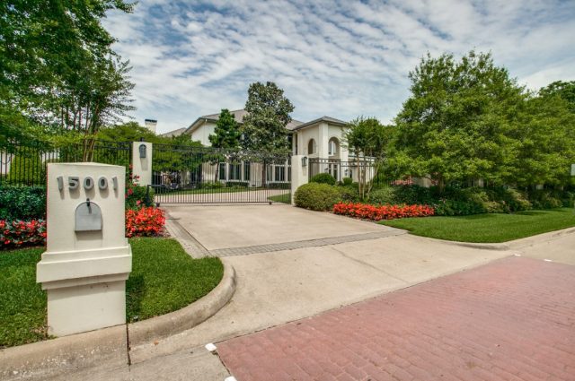 Buy Emmitt Smith’s House – Get an Emmitt Smith Dinner Date!