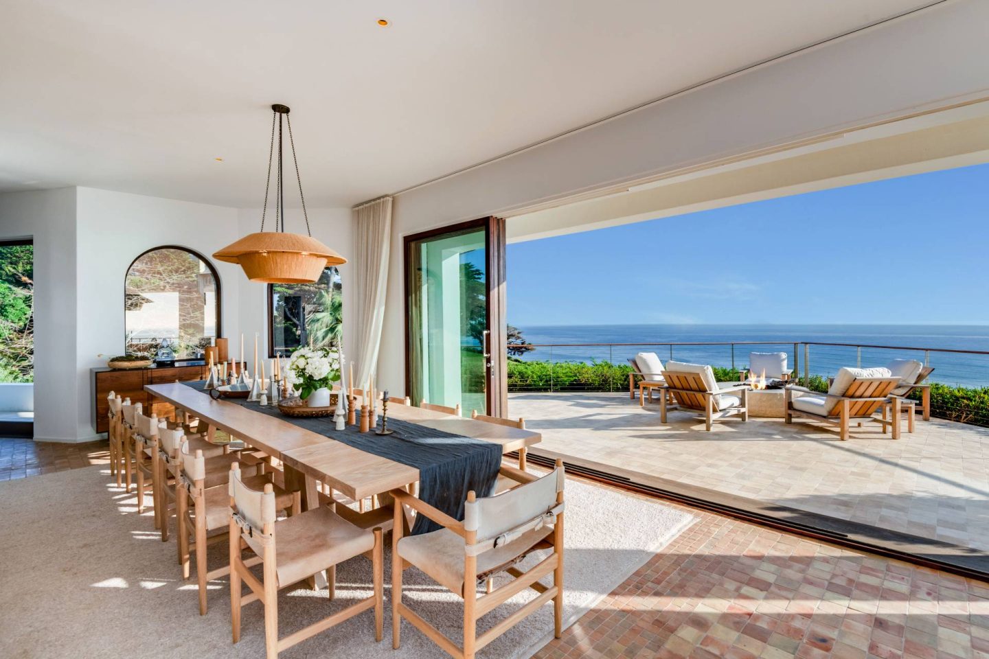 Kim Kardashian Buys Cindy Crawford's Malibu Mansion! | Top Ten Real Estate  Deals