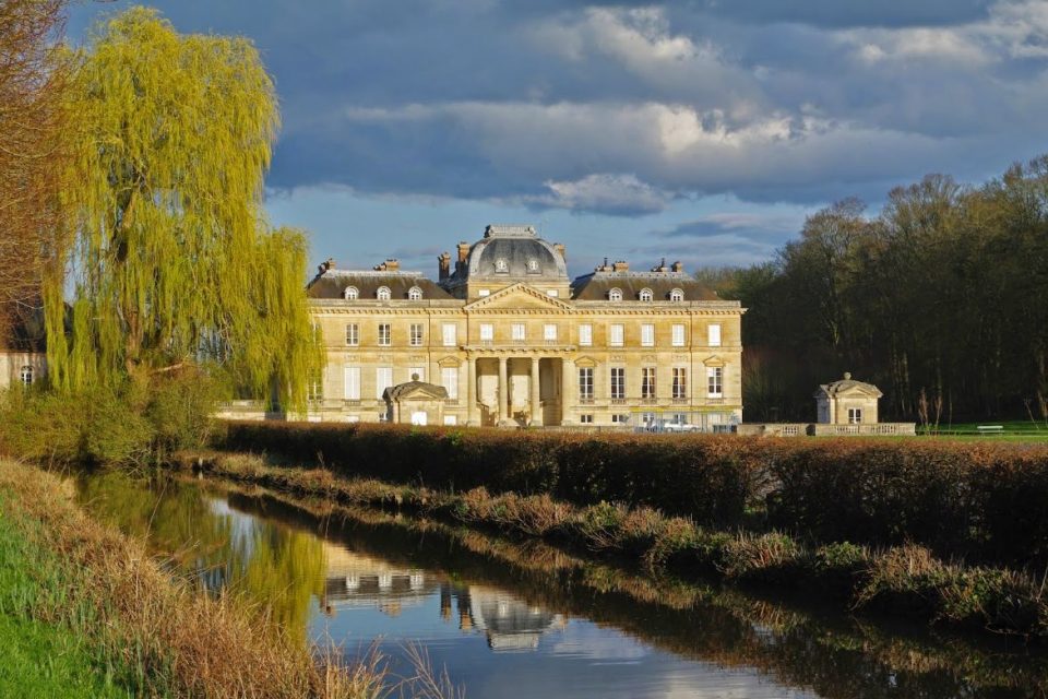 France’s Historic Petit Versailles Château Sold – Inspired Pablo Picasso – Includes Moat & Dungeon