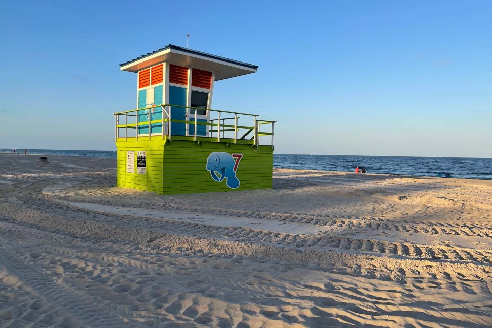 Pomopano Beach Lifeguard Stand