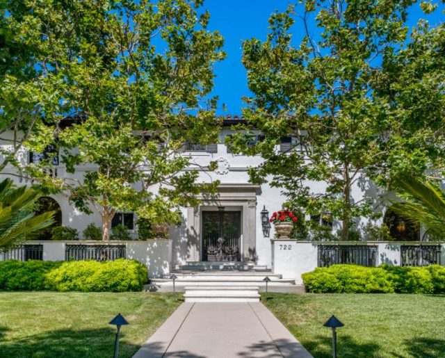 Beverly Hills’ Prettiest Mansion