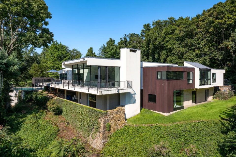 Fabulous Mid-Century Modern in Rye, NY