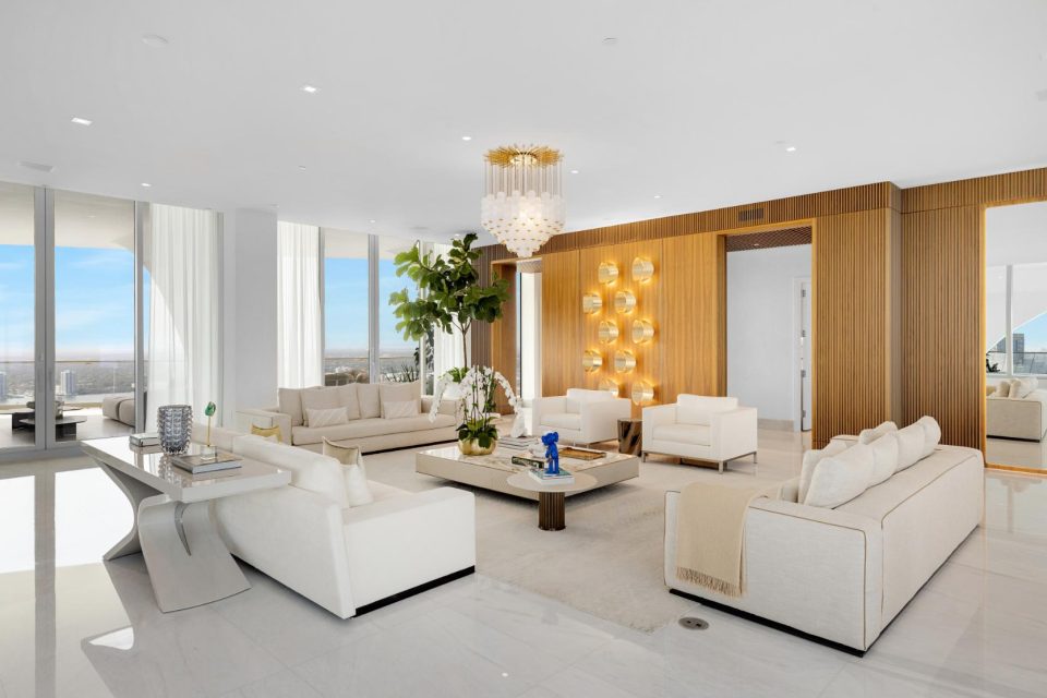 Living Area 1