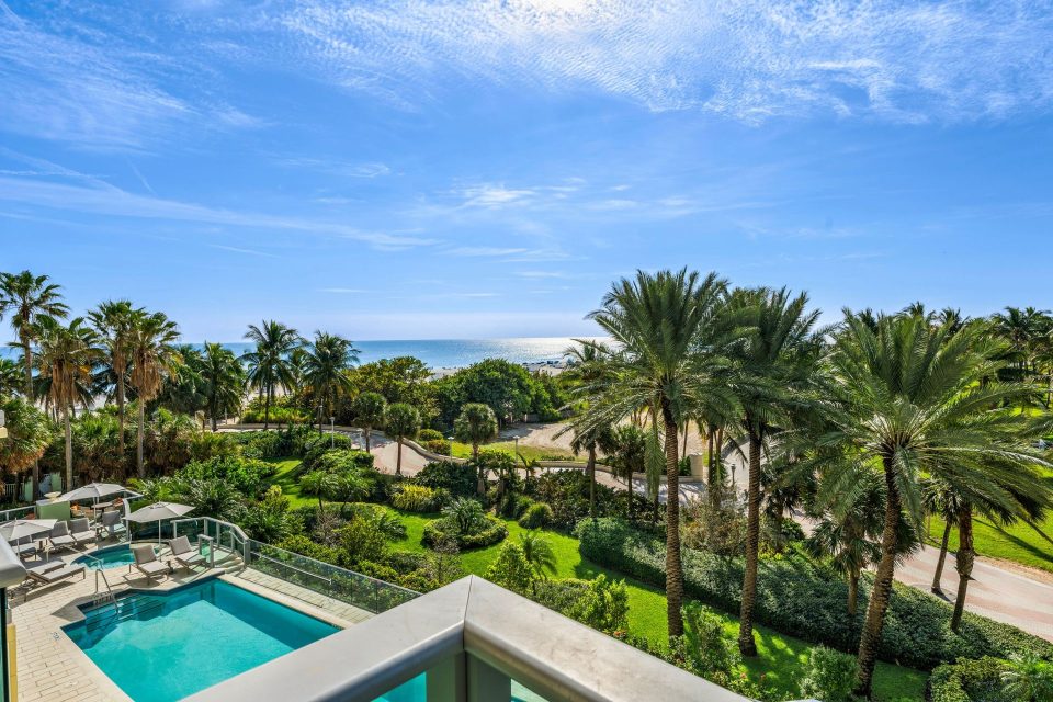 1455 Ocean 16