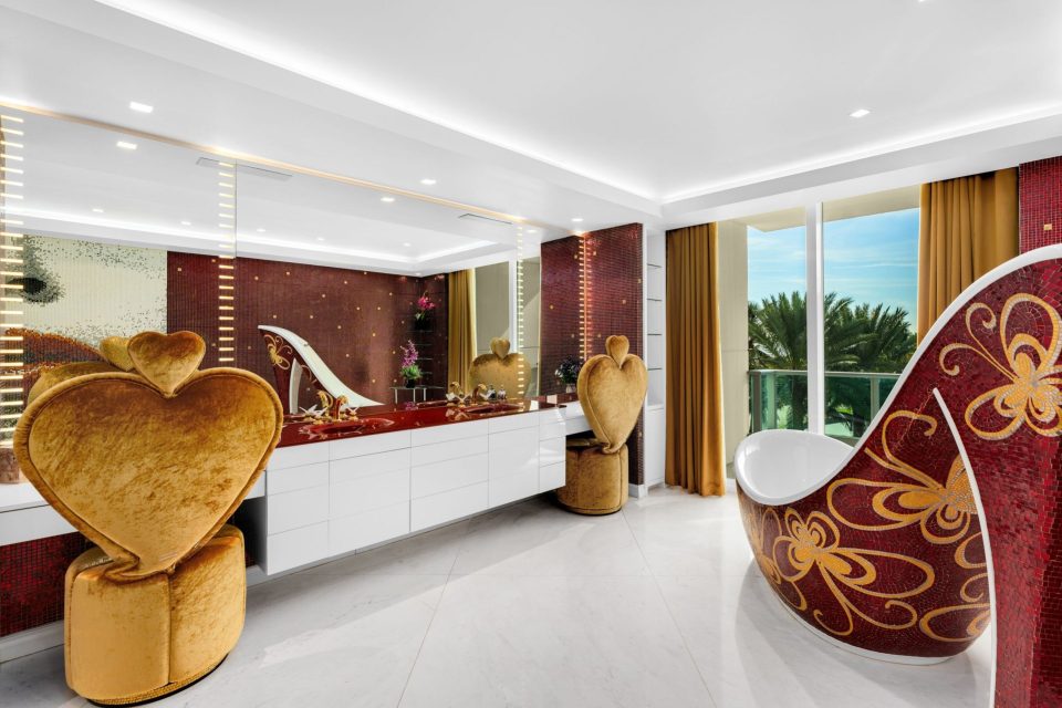 1455 Ocean 17