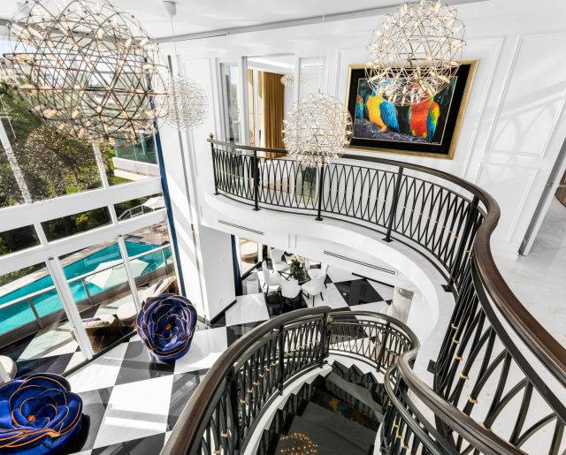 Il Villaggio Miami Beach Auction