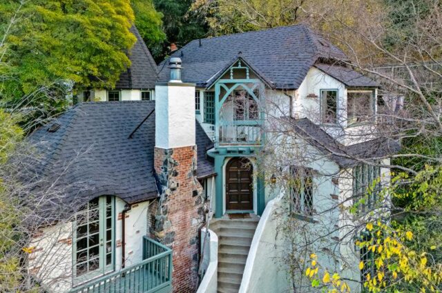 Rufus Wainwright’s Storybook Abode