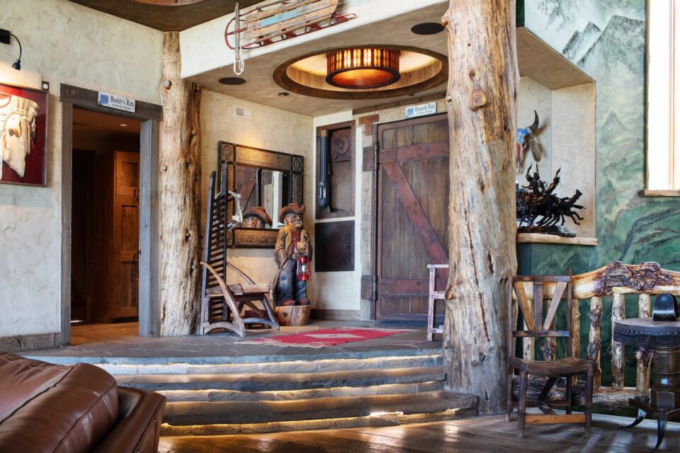 23_Steamboat Cowboy Lodge-Icon Global