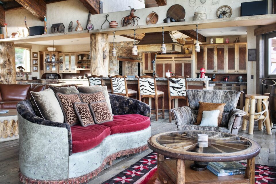 25_Steamboat Cowboy Lodge-Icon Global